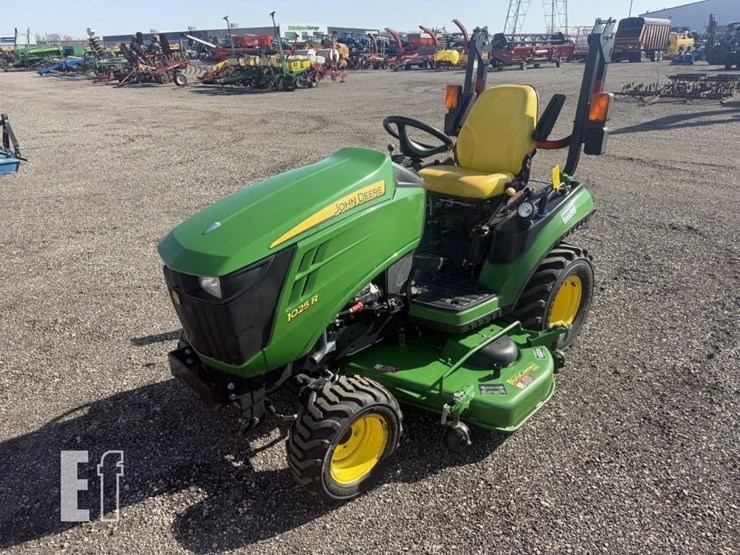 john-deere-1025r-image-1