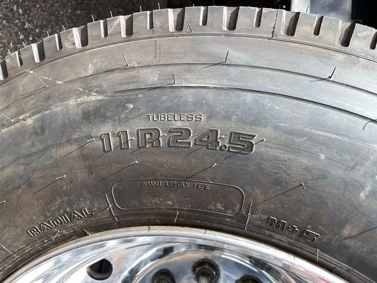 1970-peterbilt-358-image-45