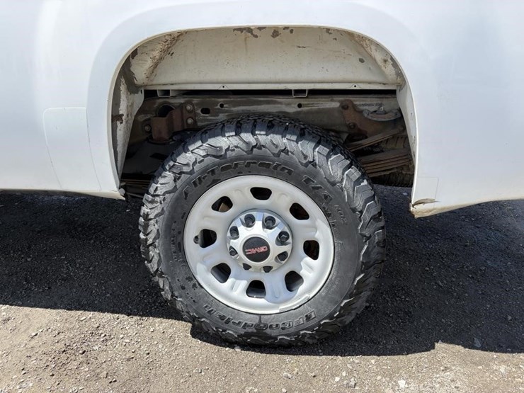2012-gmc-sierra-3500-image-5