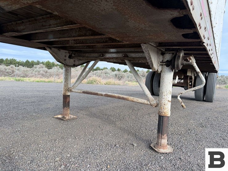 1984-fruehauf-open-top-image-12
