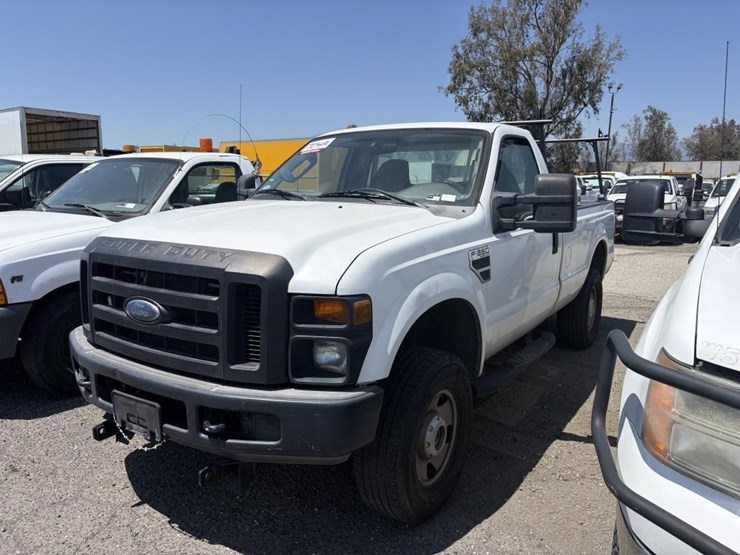 2008-ford-f350-image-1