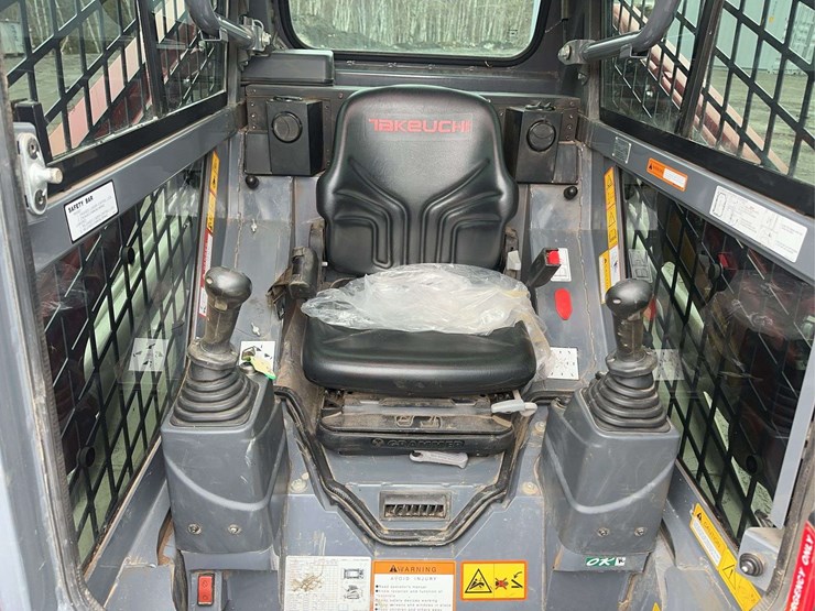 2024-takeuchi-tl6r-image-24