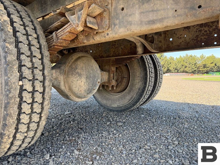 1997-international-4900-image-24