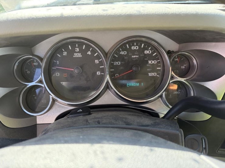 2007-chevrolet-silverado-2500hd-image-13