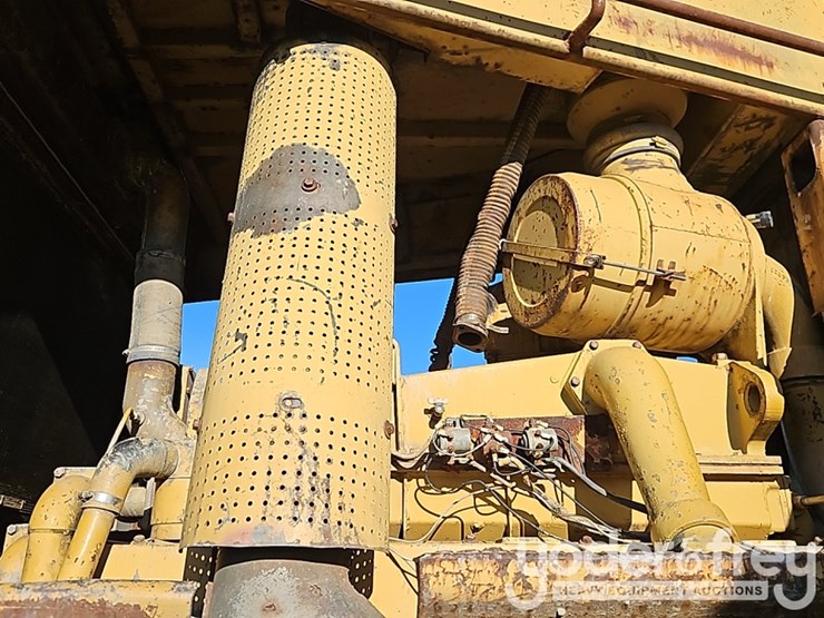 1982-caterpillar-d10-image-13