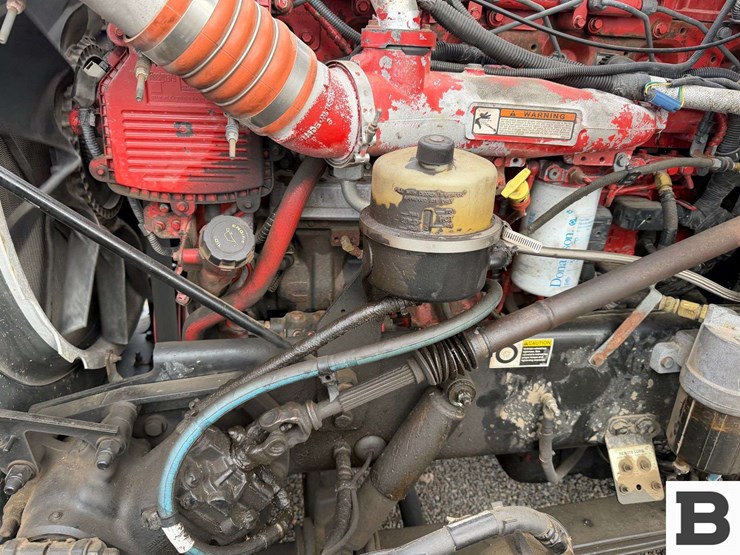 2013-peterbilt-388-image-46