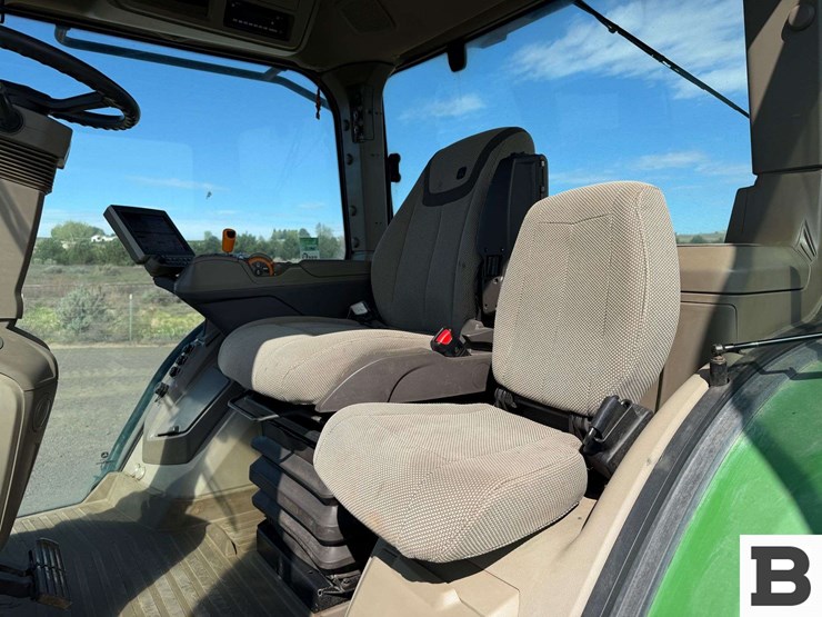 2021-john-deere-7r-210-image-71