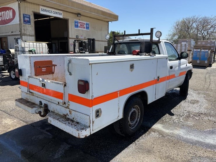 2001-dodge-ram-2500-image-3