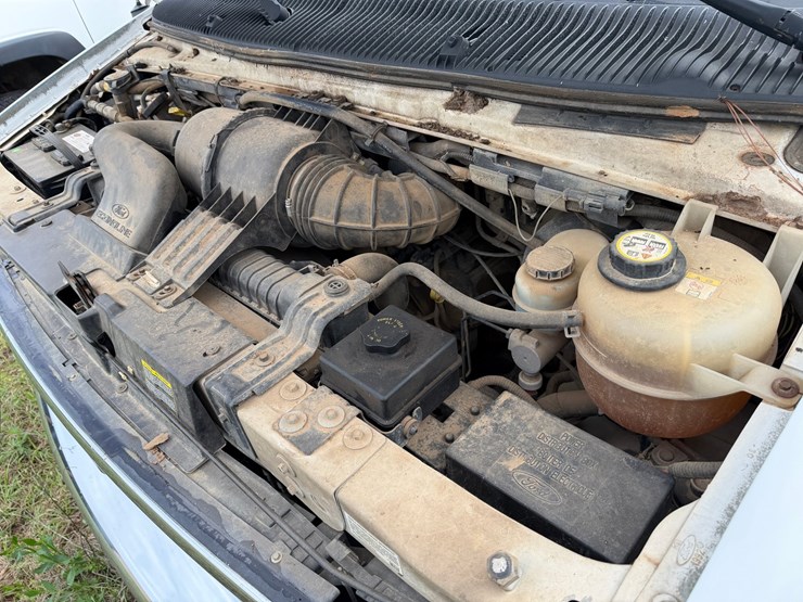 2003-ford-e350-image-10