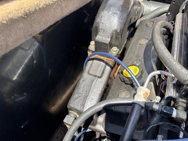 2001-unknown-trailer-image-32