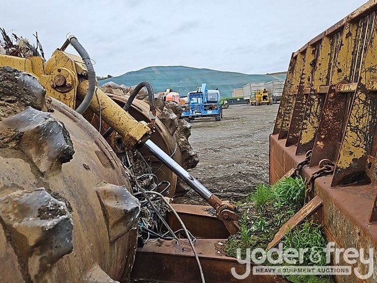 1994-caterpillar-836c-image-12