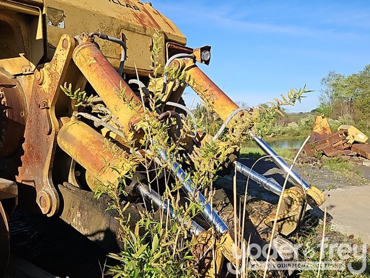 1982-caterpillar-d10-image-16