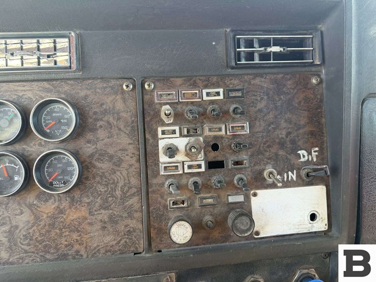 1987-kenworth-t600-image-62