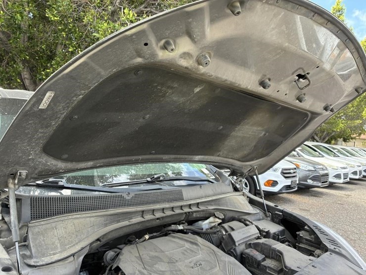 2019-kia-sorento-lx-image-12