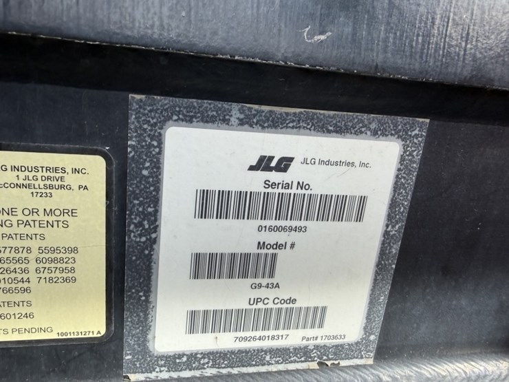 2015-jlg-g9-43a-image-16