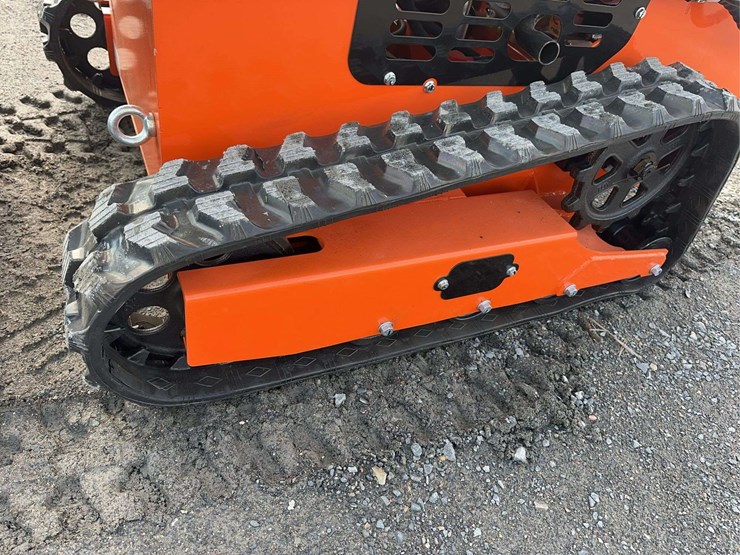 2026-future-ft36c-mini-skid-steer-image-10