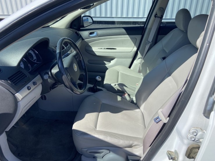 2006-chevrolet-cobalt-sedan-image-11