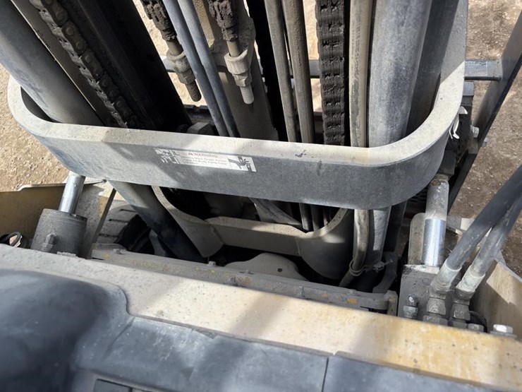 2020-caterpillar-2c6000-image-12