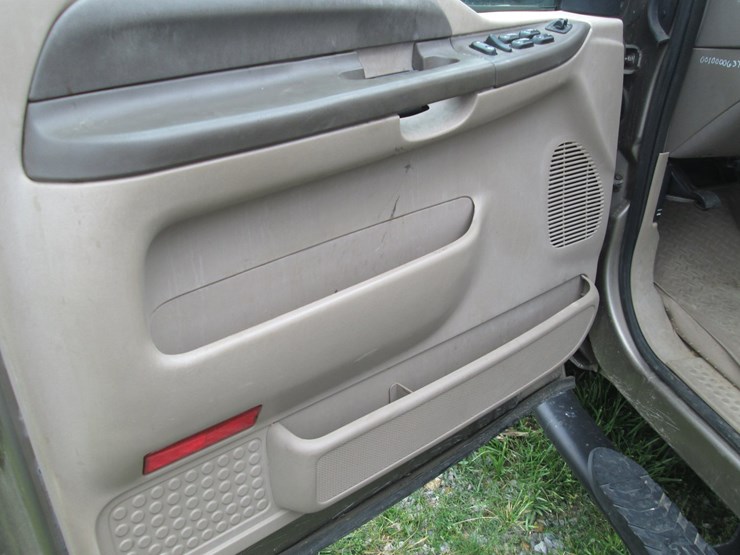 2004-ford-f250-image-27