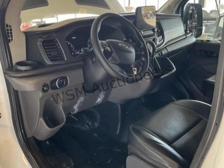 2020-ford-transit-image-25