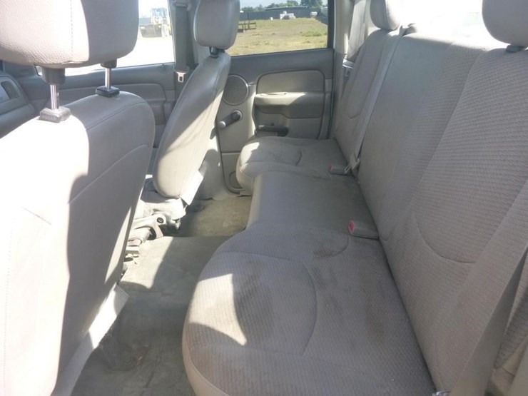 2005-dodge-ram-2500-image-13