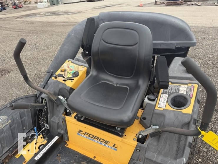 2017-cub-cadet-z-force-l54-image-9