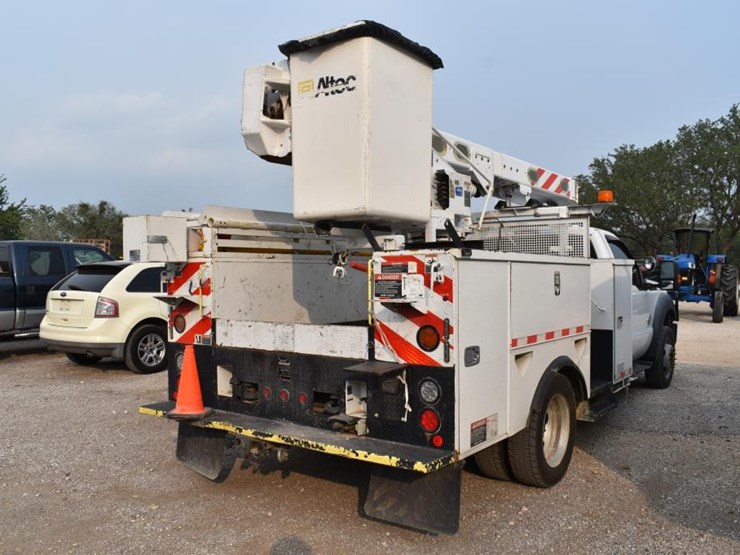 2014-ford-f550-image-3