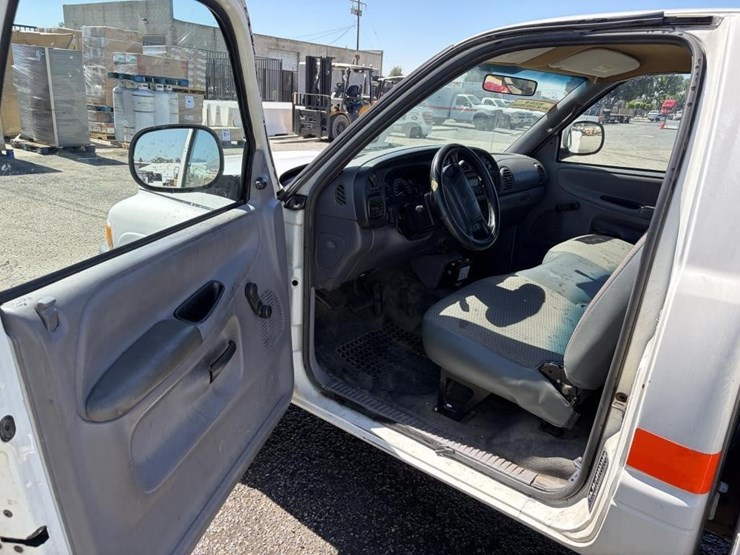 2001-dodge-ram-2500-image-10