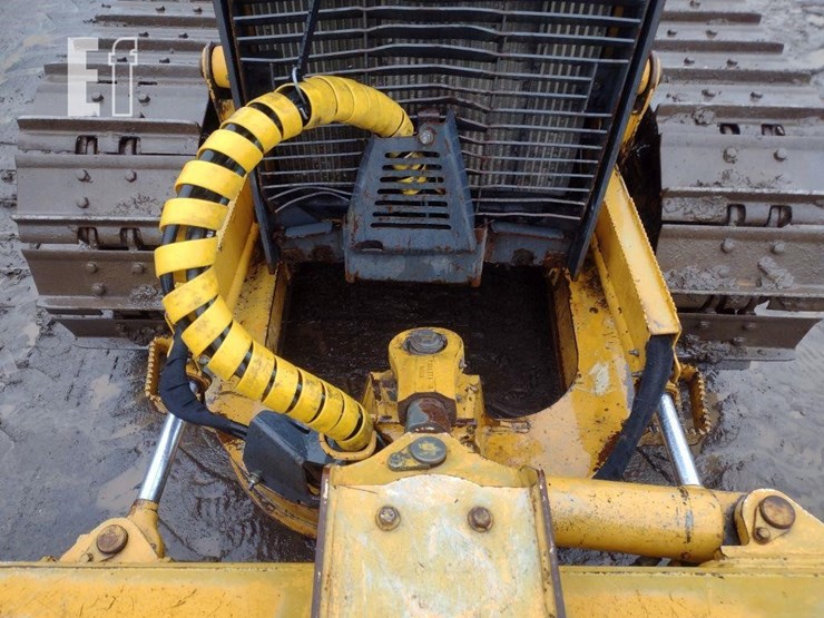 2013-deere-450j-image-15