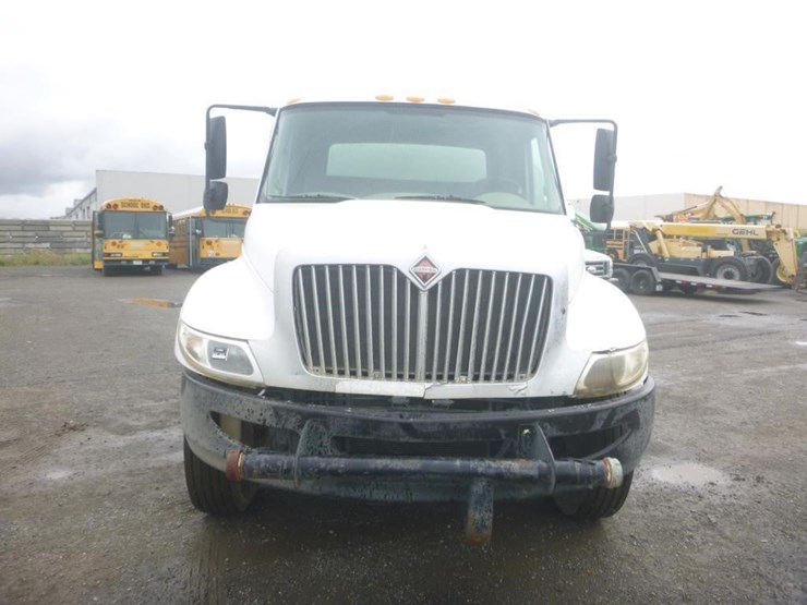 2012-international-durastar-4300-image-8