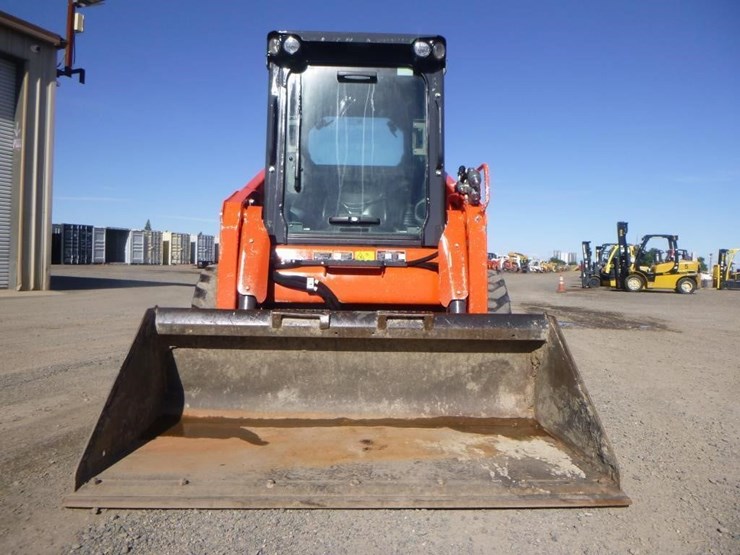 2020-kubota-ssv65-image-6