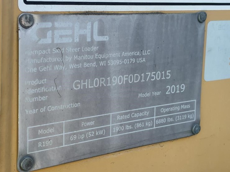 2019-gehl-r190-image-22