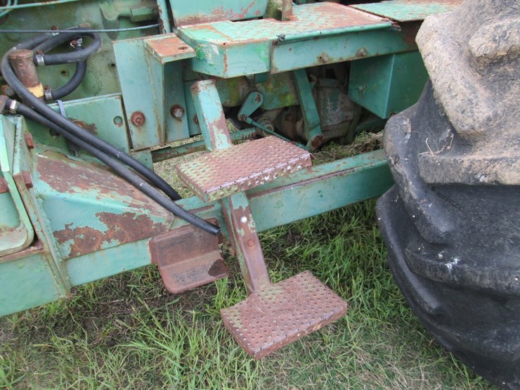 1982-john-deere-2840-image-38