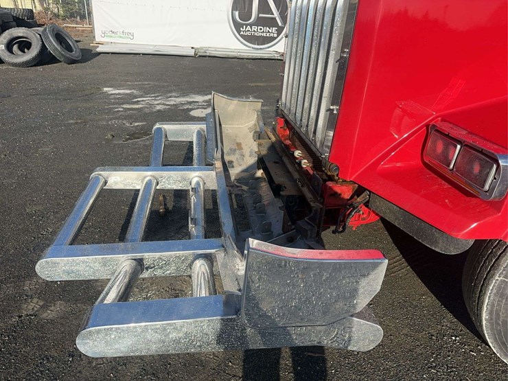 2022-kenworth-t800-image-21