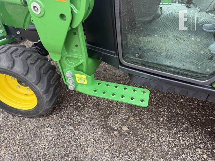 2021-john-deere-1025r-image-9