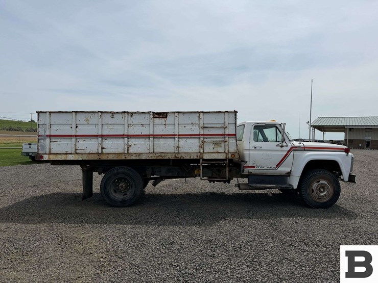 1976-ford-f750-image-6