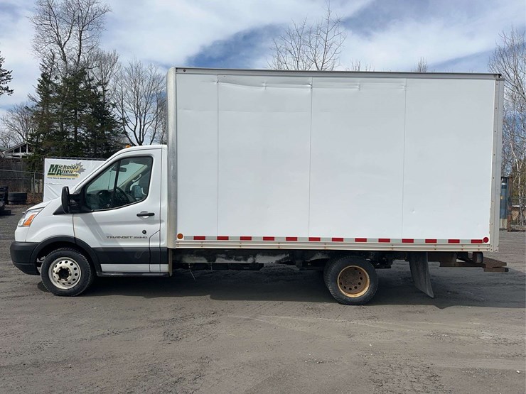 2019-ford-transit-image-8