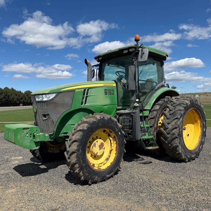 2013 JOHN DEERE 7200R