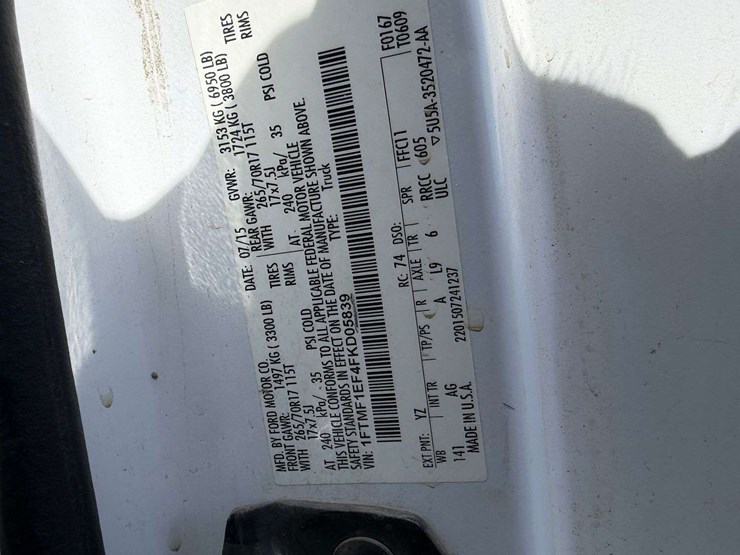 2015-ford-f150-image-38