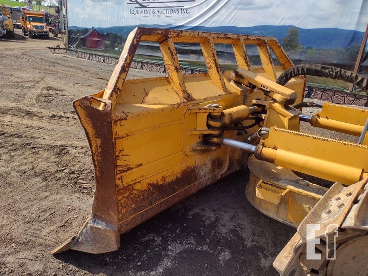 2005-deere-700h-xlt-image-22