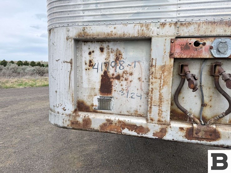 1974-fruehauf-trailer-image-8