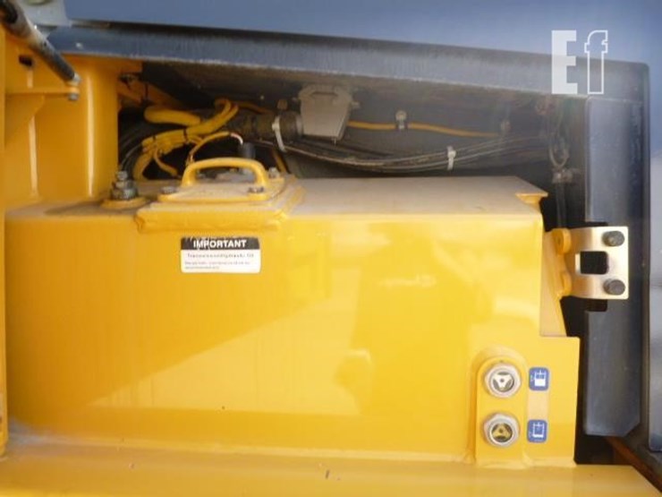 2004-deere-655c-ii-image-39