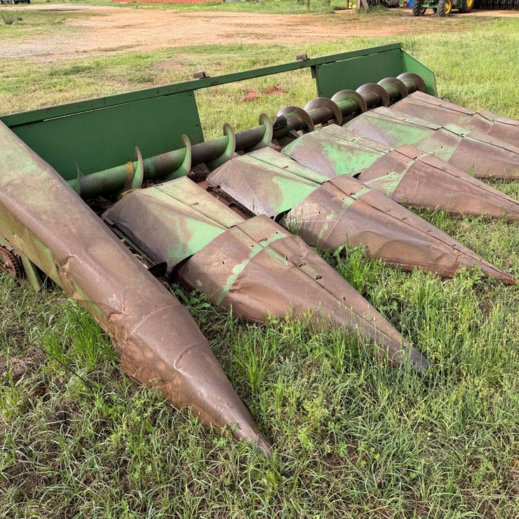 #511 • #511 • 4 Row Corn Header