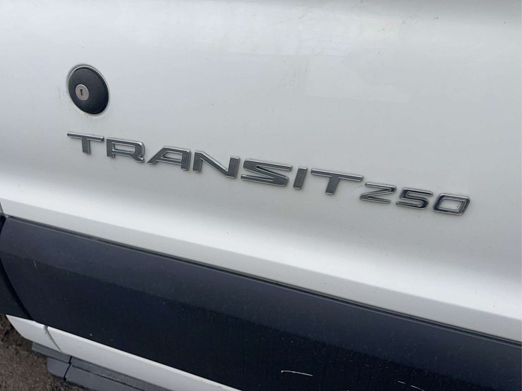 2018-ford-transit-image-13