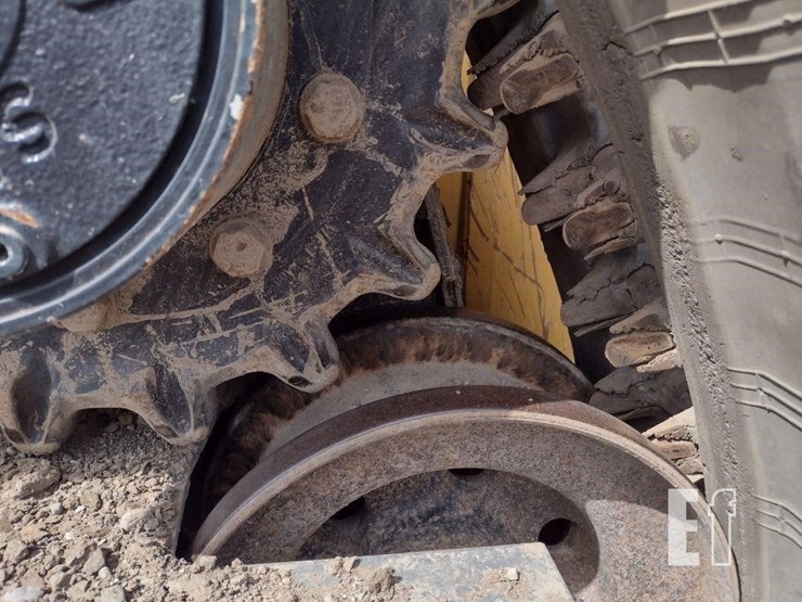2023-deere-325g-image-13