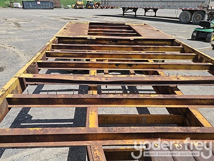 tag-equipment-trailer,-tandem-axle,-pintail-hitch-,-yellow-image-18