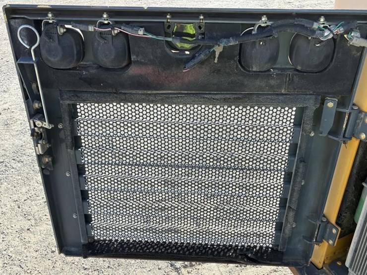 2018-gehl-rt165-image-24