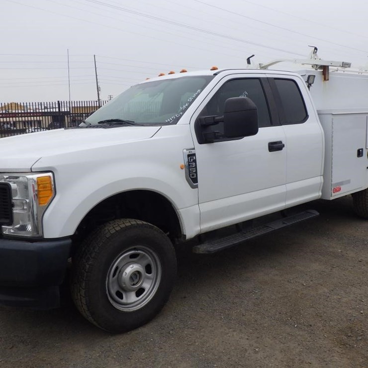2017 FORD F350