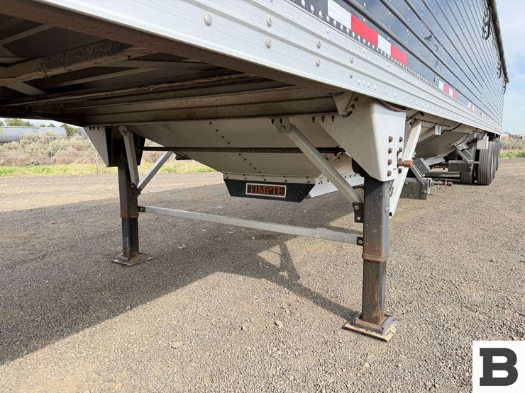 2017-timpte-hopper-bottom-image-17