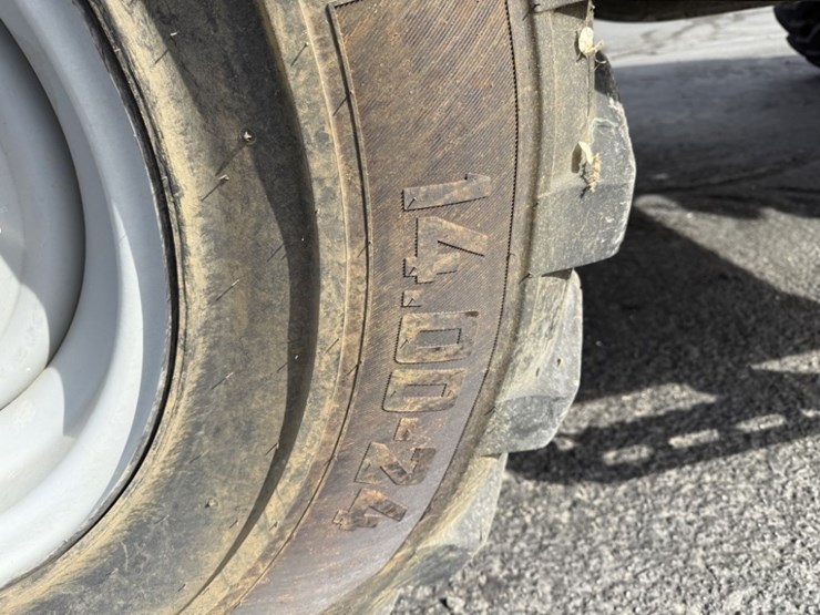 2016-genie-gth1056-image-16